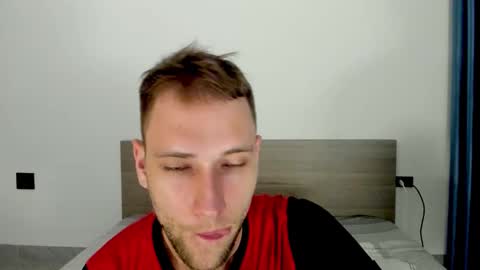 Snapshot of savak_hottie chatting on 09/09/25, 11:32 Savak Laakem online show from 09/09/25, 11:32