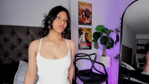 Snapshot of savannah_cameron chatting on 01/09/25, 03:23 Savannah online show from 01/09/25, 03:23