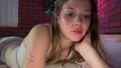 Snapshot of savannahcarterrr chatting on 06/14/26, 11:34 savannahcarterrr online show from 06/14/26, 11:34
