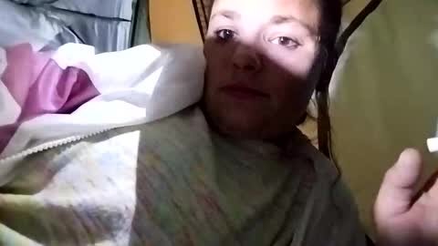 Snapshot of savannahjays chatting on 12/16/25, 04:28 savannahjays online show from 12/16/25, 04:28