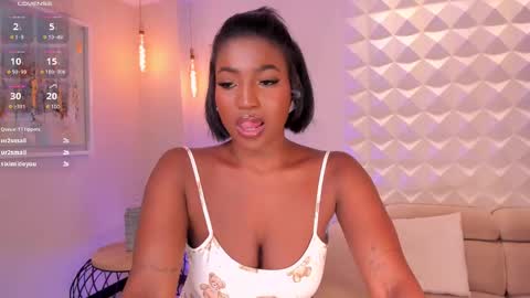 Snapshot of savannahstorm_ chatting on 02/24/25, 10:36 S a v a n n a h  online show from 02/24/25, 10:36