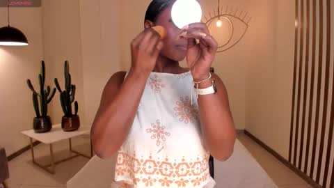 S a v a n n a h  online show from 11/16/25, 01:17