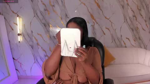 S a v a n n a h  online show from 07/03/26, 11:49
