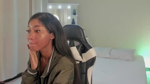 Snapshot of savannahwildee chatting on 03/01/25, 11:28 Savannahwildee online show from 03/01/25, 11:28