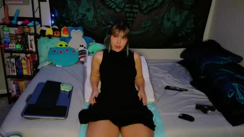 Snapshot of savethebea chatting on 01/18/25, 03:59 Bea online show from 01/18/25, 03:59