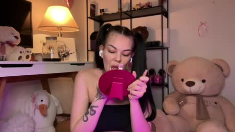 Snapshot of savingbreath chatting on 04/03/26, 10:19 savingbreath online show from 04/03/26, 10:19