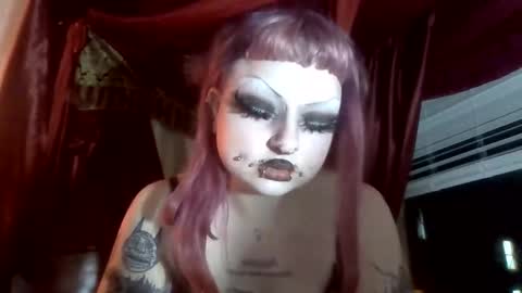 Snapshot of saviorsfeastxxx chatting on 02/18/26, 12:17 GG online show from 02/18/26, 12:17