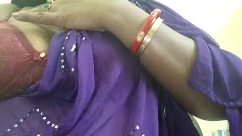 Snapshot of savita0969 chatting on 10/23/25, 01:54 Anjali online show from 10/23/25, 01:54