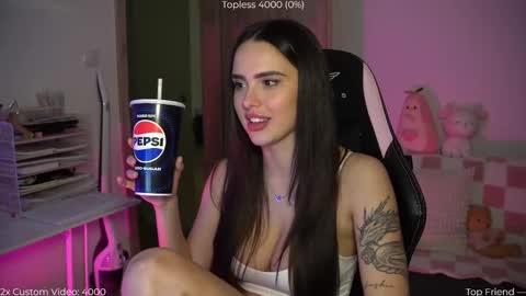 Naomi online show from 11/16/25, 07:19