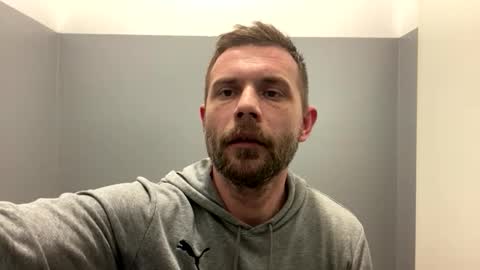 Snapshot of sawa08051989 chatting on 12/22/25, 09:23 chamomile online show from 12/22/25, 09:23