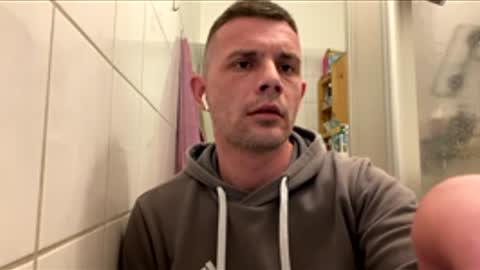 Snapshot of sawa08051989 chatting on 04/15/26, 10:10 chamomile online show from 04/15/26, 10:10