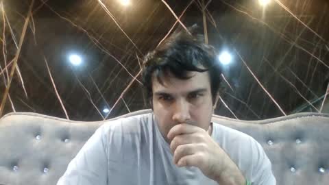 Snapshot of sawasdee04 chatting on 04/06/26, 10:05 petperson04 online show from 04/06/26, 10:05