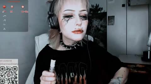 pronoun she. name Mary. age 21. online show from 09/13/25, 11:26