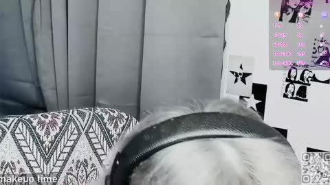 pronoun she. name Mary. age 21. online show from 04/12/26, 06:02