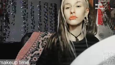 pronoun she. name Mary. age 21. online show from 07/14/26, 03:18