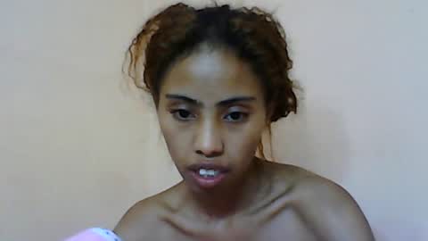 Snapshot of sayaah01 chatting on 06/15/26, 07:38 sayaah01 online show from 06/15/26, 07:38
