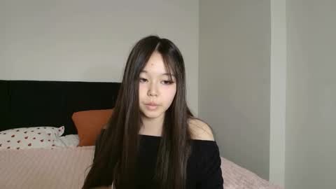 Saya online show from 04/26/26, 01:42