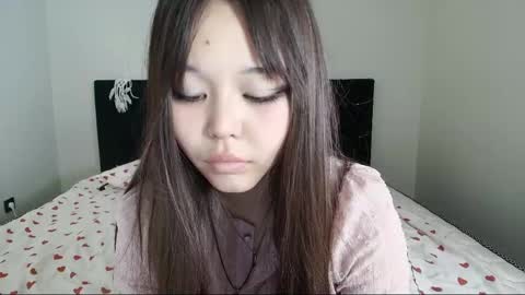Saya online show from 05/05/26, 04:20