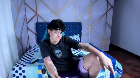 Snapshot of sayd_23 chatting on 02/01/25, 12:18 sayd_23 online show from 02/01/25, 12:18