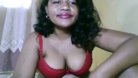 Snapshot of saylla1 chatting on 11/03/25, 06:14 saylla1 online show from 11/03/25, 06:14