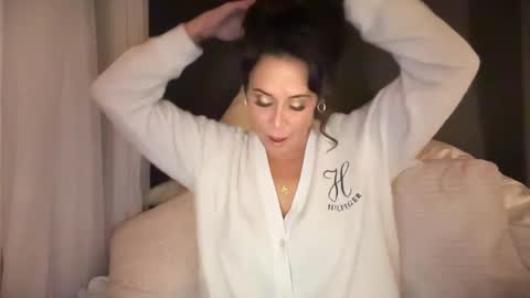 Good Girls Say Please...and Thank You online show from 01/25/25, 06:55