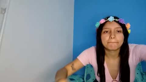 Snapshot of sayuce_black chatting on 12/19/24, 02:01 sayuce black online show from 12/19/24, 02:01