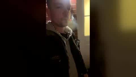 Snapshot of saz89 chatting on 03/26/26, 02:50 saz 051 online show from 03/26/26, 02:50