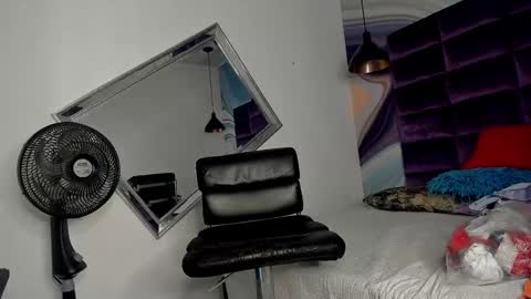 Snapshot of sbastone_muscle chatting on 01/20/25, 04:34 sebastian muscleman daddy the better latin lover online show from 01/20/25, 04:34
