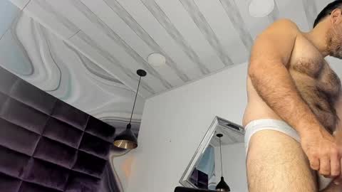 Snapshot of sbastone_muscle chatting on 01/22/25, 04:55 sebastian muscleman daddy the better latin lover online show from 01/22/25, 04:55