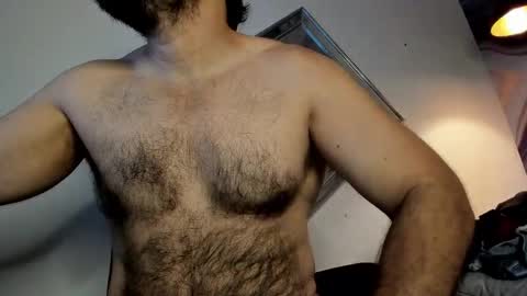 Snapshot of sbastone_muscle chatting on 09/26/25, 01:04 sebastian muscleman daddy the better latin lover online show from 09/26/25, 01:04