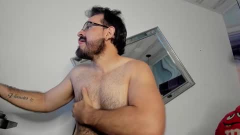 Snapshot of sbastone_muscle chatting on 10/06/25, 01:08 sebastian muscleman daddy the better latin lover online show from 10/06/25, 01:08