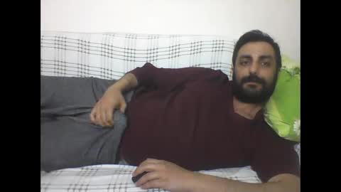 Snapshot of sbcf1 chatting on 03/01/25, 12:39 sbcf1 online show from 03/01/25, 12:39