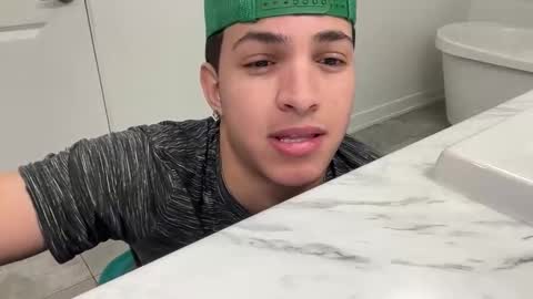 Snapshot of sbouchikh03 chatting on 12/18/25, 08:09 sbouchikh03 online show from 12/18/25, 08:09