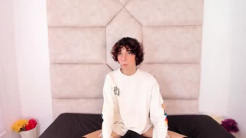 scaarlett_22 online show from 10/10/25, 07:24