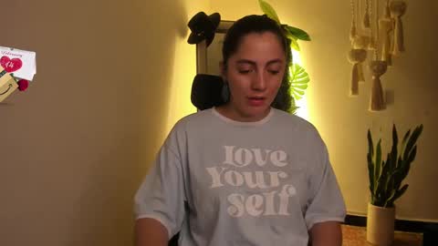 Snapshot of scalertt__steel_ chatting on 02/10/25, 04:25 Venus online show from 02/10/25, 04:25