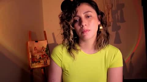 Snapshot of scalertt__steel_ chatting on 12/14/25, 04:23 Venus online show from 12/14/25, 04:23