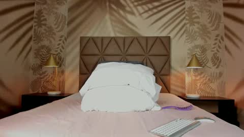 Scarleet online show from 02/23/26, 08:06