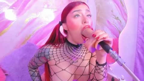 scarleett jones online show from 05/27/26, 10:18