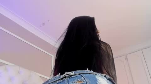 Snapshot of scarlet__hill chatting on 01/30/25, 02:27 scarlet hill online show from 01/30/25, 02:27