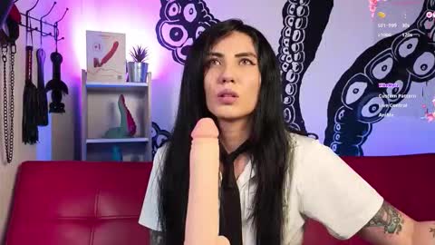 Explicit Content  online show from 02/22/26, 08:13