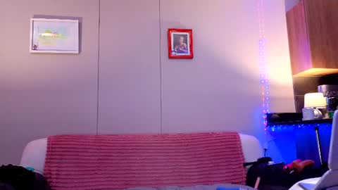 Snapshot of scarlet_carnal chatting on 06/24/26, 08:19 Scarlet Carnal - online show from 06/24/26, 08:19