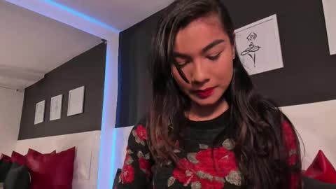 Scarlet online show from 09/27/25, 12:10