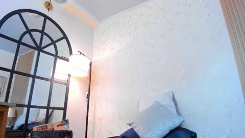 Scarlet Edwars online show from 01/17/26, 06:11