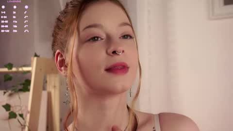 scarlet_fever10 online show from 11/14/25, 01:32