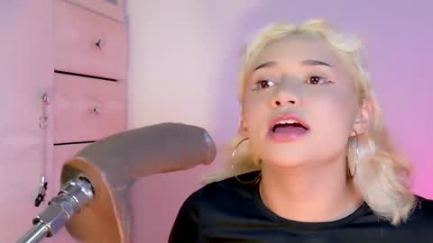 scarlet_gold online show from 04/08/26, 01:27