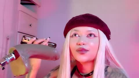 scarlet_gold online show from 05/21/26, 12:39