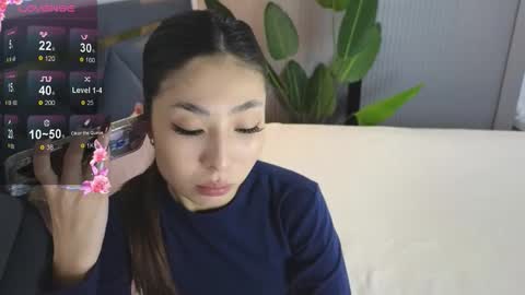 scarlet_ice online show from 11/26/25, 05:19