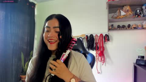 scarlet taylor kennedy online show from 12/21/24, 08:21