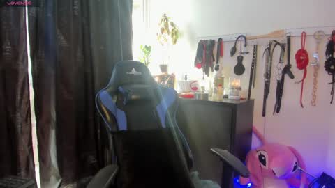 scarlet taylor kennedy online show from 02/06/25, 08:45