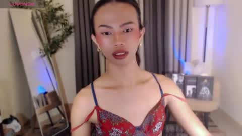 Scarlet online show from 06/18/26, 11:03